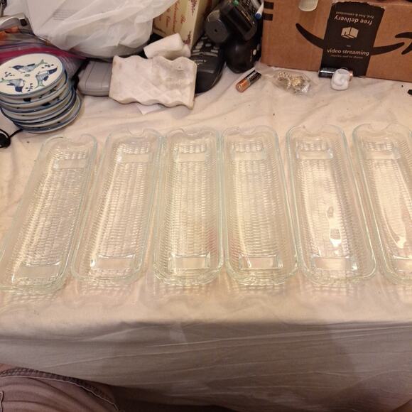Set of 6 Corn on the Cob Holders Clear Pressed Glass Stackable Dishes Plates - Picture 1 of 4